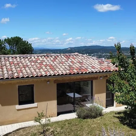 Holiday home Maisonnette Entre Bois Et Champs