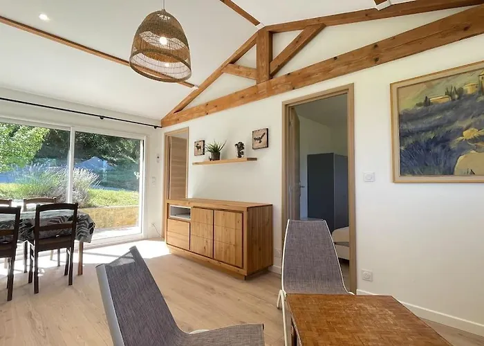 Maisonnette Entre Bois Et Champs Semesterbostad Crest