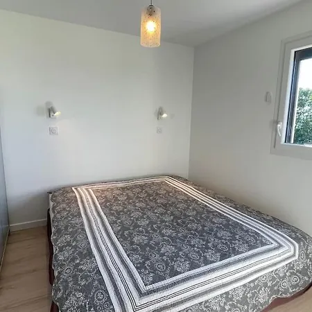 Semesterbostad Maisonnette Entre Bois Et Champs *