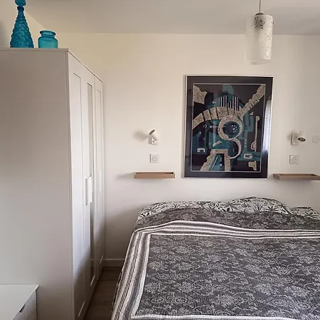 Semesterbostad Maisonnette Entre Bois Et Champs Crest